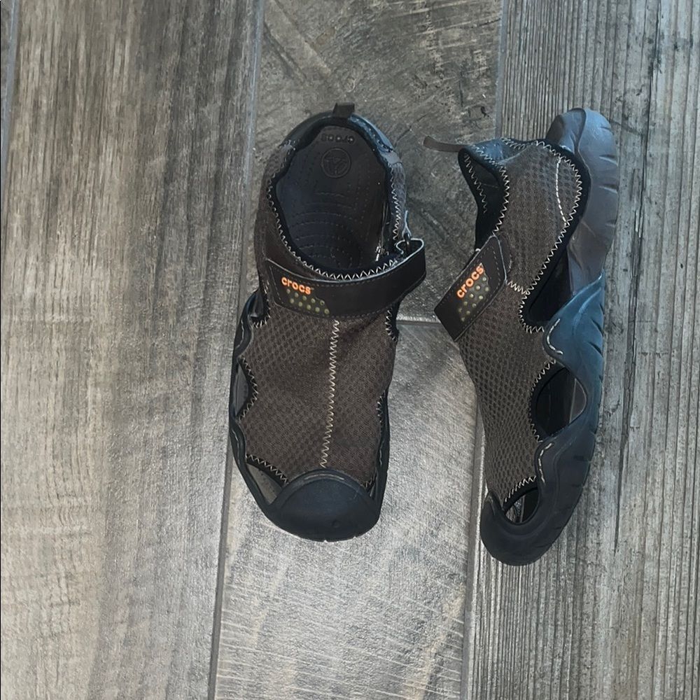 CROCS Brown Sandals with Adjustable Straps and Rugged Soles